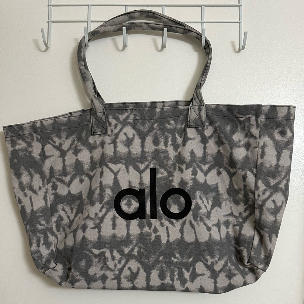 Alo Yoga Canvas Bag - Authentic